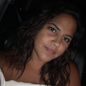 Meet your Posher, Yaniza